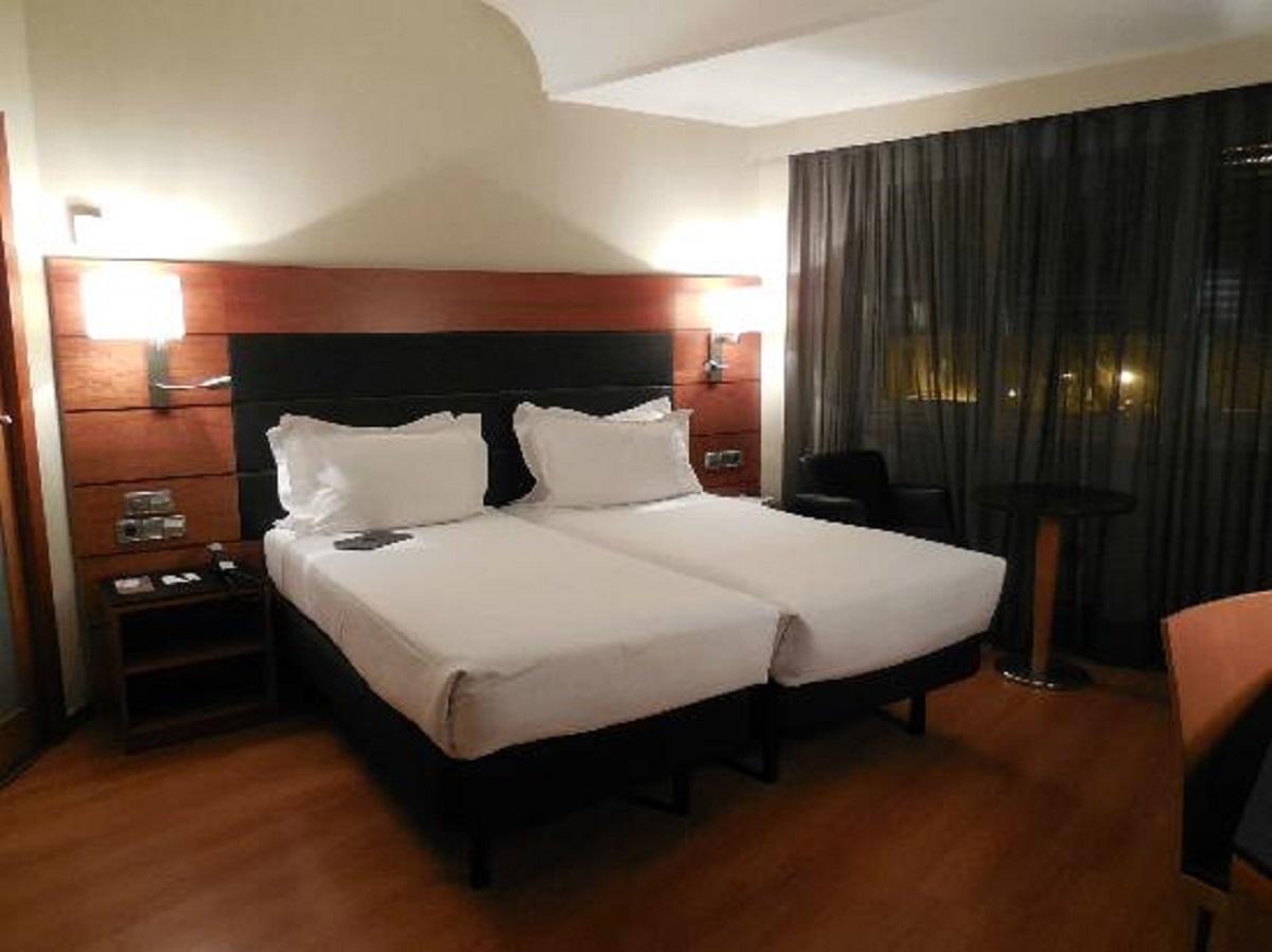 Hotel Kuber Нагпур Екстериор снимка